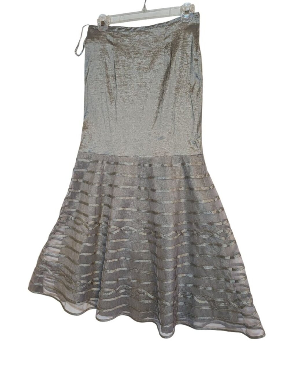 KM Collections Metallic Silver Mesh & Satin Layered Mermaid Skirt Womens Size 6